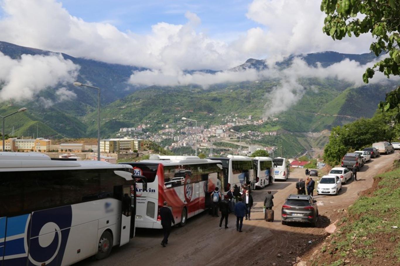 İçişleri Bakanlığı: Telefonlara gelen onay mesajı seyahat izin belgesi yerine geçmektedir